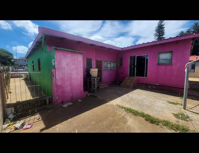 BUSINESS FOR SALE IN JEFFREYS BAY CENTRAL